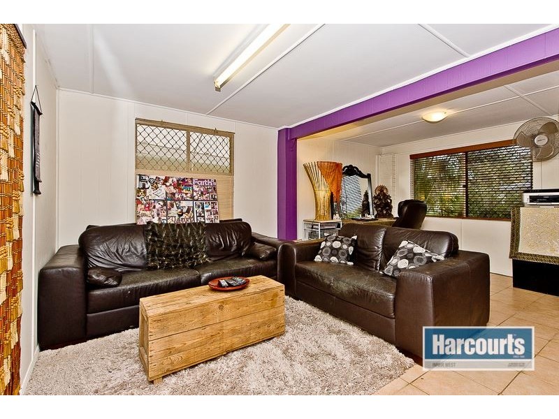 24 Corang Crescent, Ferny Hills QLD 4055