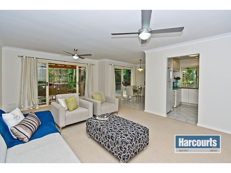 13/360 Simpsons Road, Bardon QLD 4065