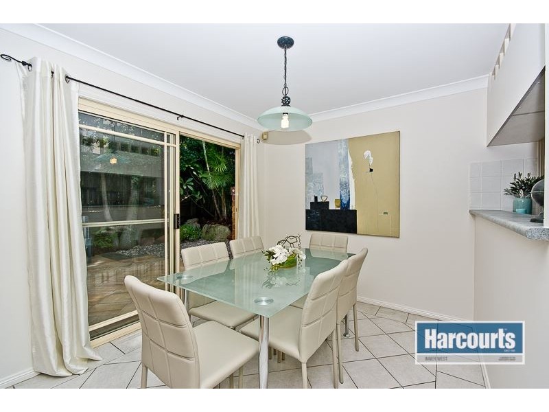 13/360 Simpsons Road, Bardon QLD 4065