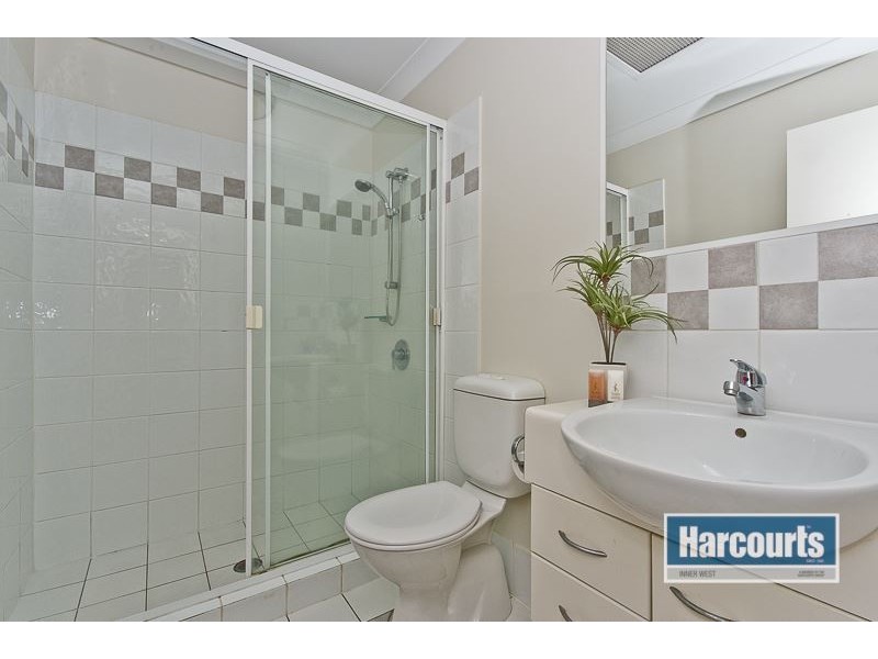 13/360 Simpsons Road, Bardon QLD 4065