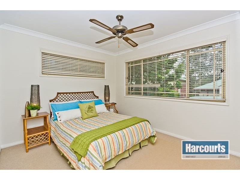 13/360 Simpsons Road, Bardon QLD 4065