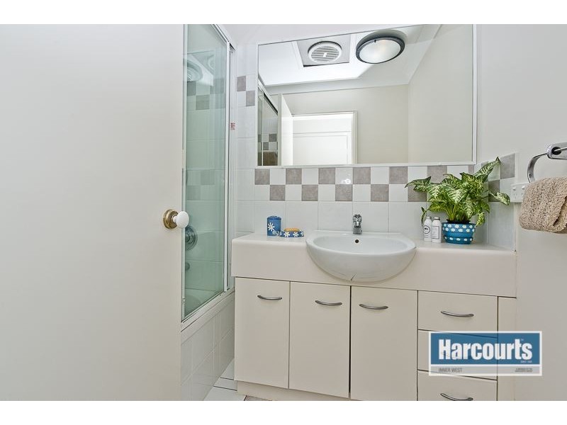 13/360 Simpsons Road, Bardon QLD 4065