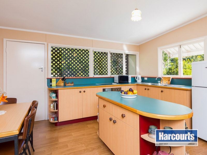 18 Bellata Street, The Gap QLD 4061