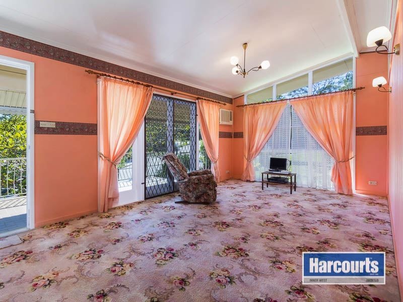 1 Ullin Street, The Gap QLD 4061