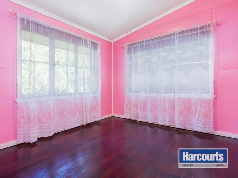 1 Ullin Street, The Gap QLD 4061