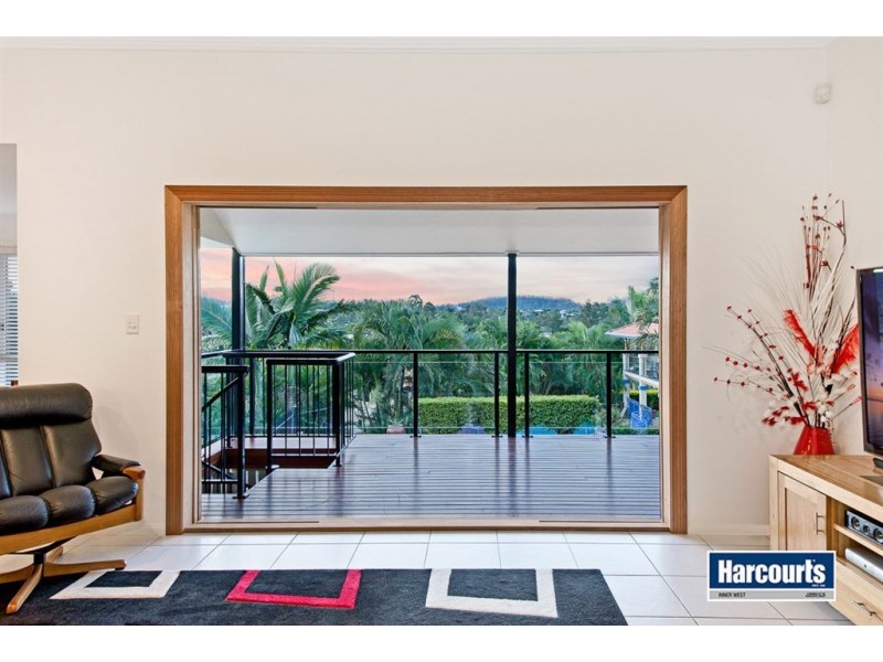 10 Jillinda Place, The Gap QLD 4061