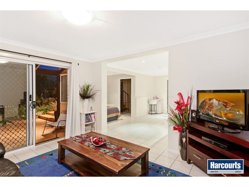 10 Jillinda Place, The Gap QLD 4061