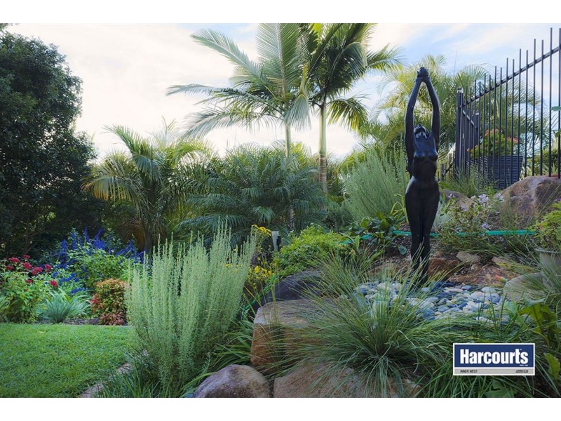 10 Jillinda Place, The Gap QLD 4061