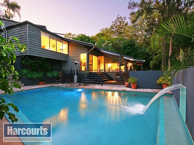 17 Greer Street, Bardon QLD 4065