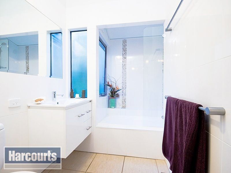 17 Greer Street, Bardon QLD 4065