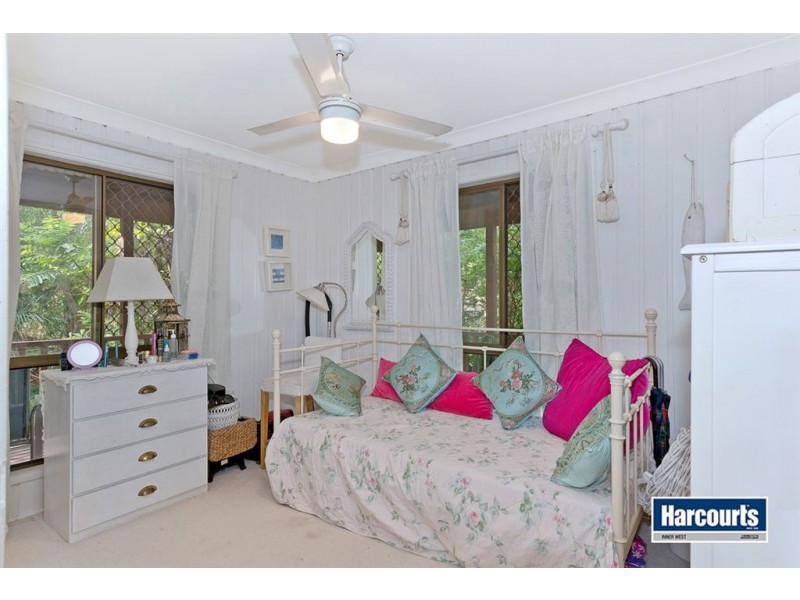 23 Cranbrook Street, Mitchelton QLD 4053