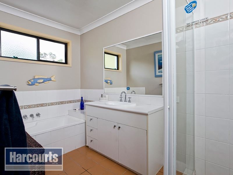 34 Doyle Place, The Gap QLD 4061