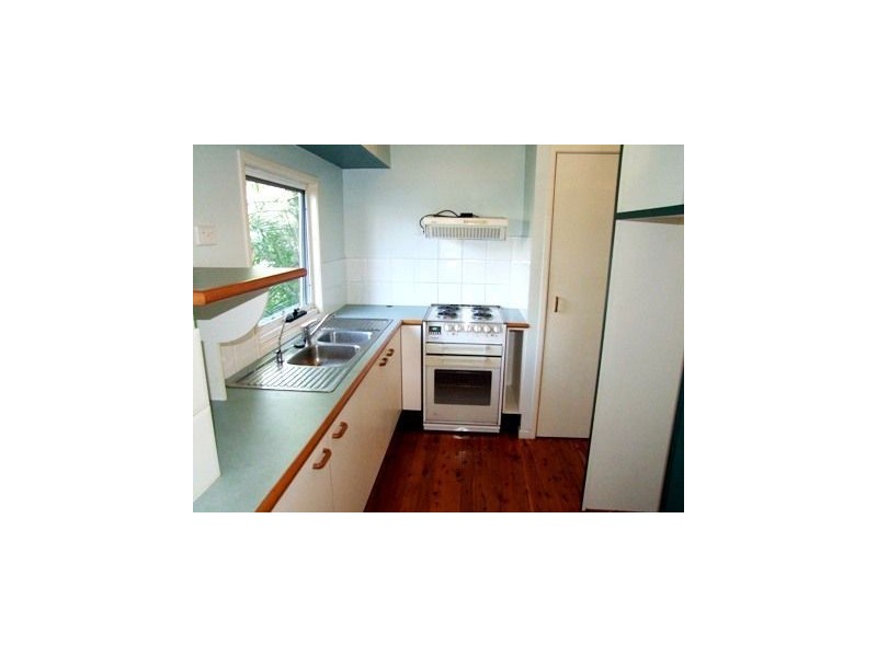 12 Dover St, Red Hill QLD 4059