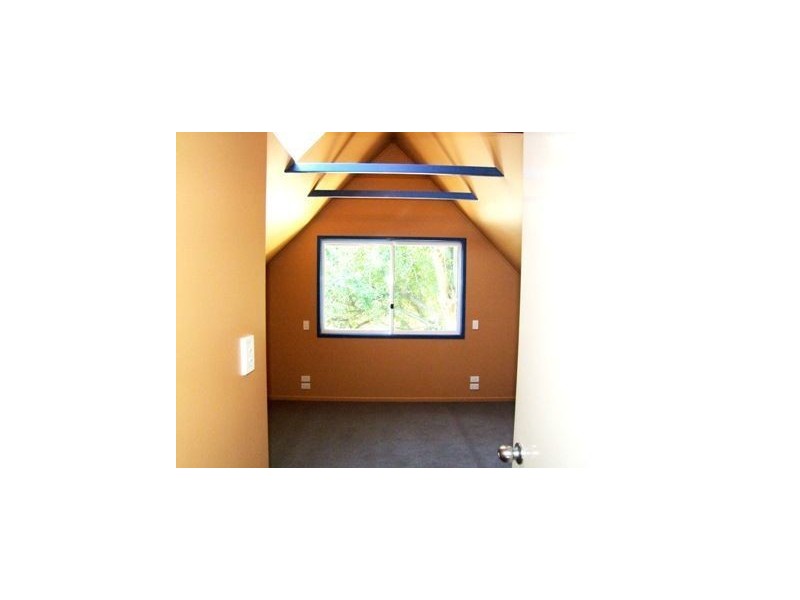 12 Dover St, Red Hill QLD 4059