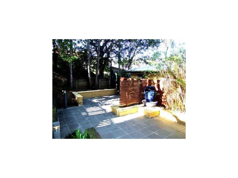 12 Dover St, Red Hill QLD 4059