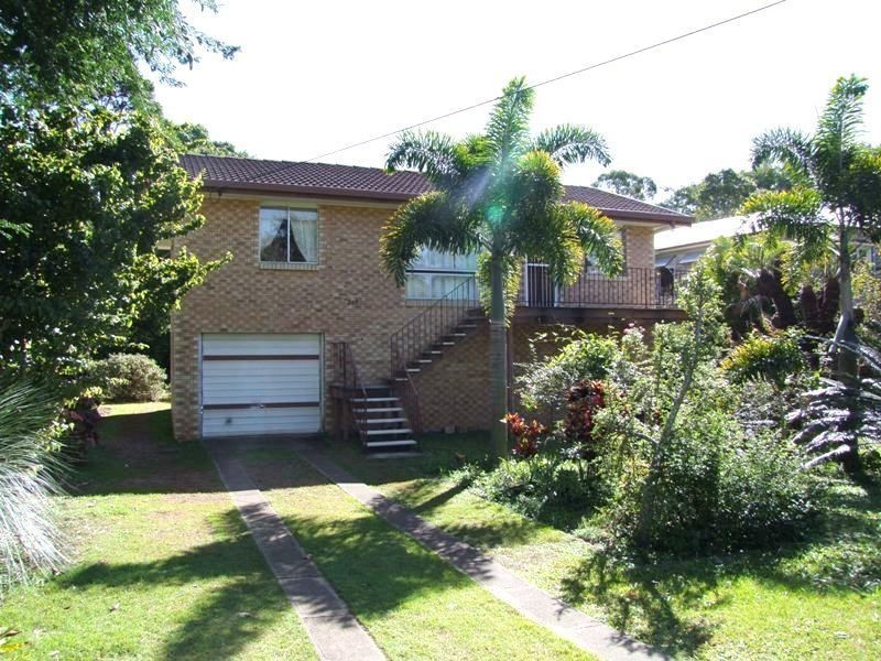 245 Fletcher Pde, Bardon QLD 4065