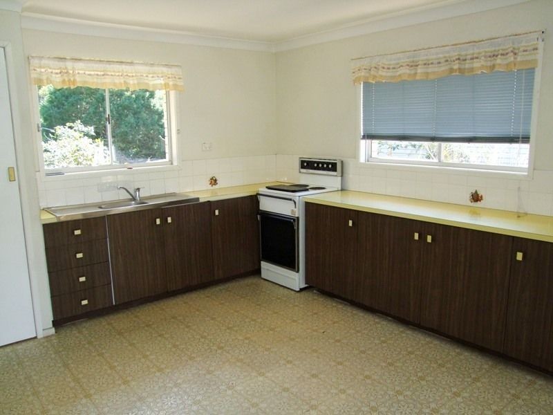 245 Fletcher Pde, Bardon QLD 4065