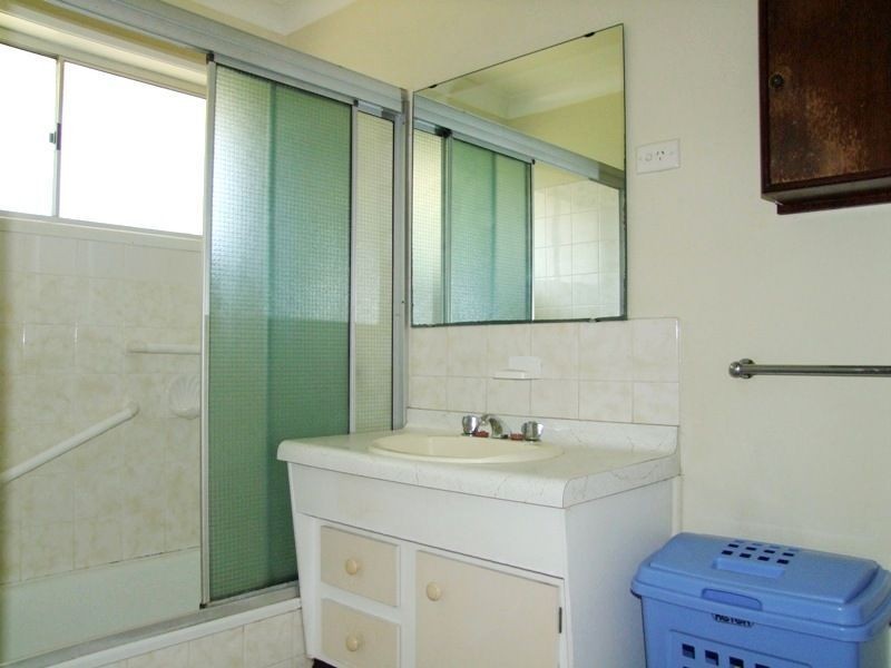 245 Fletcher Pde, Bardon QLD 4065