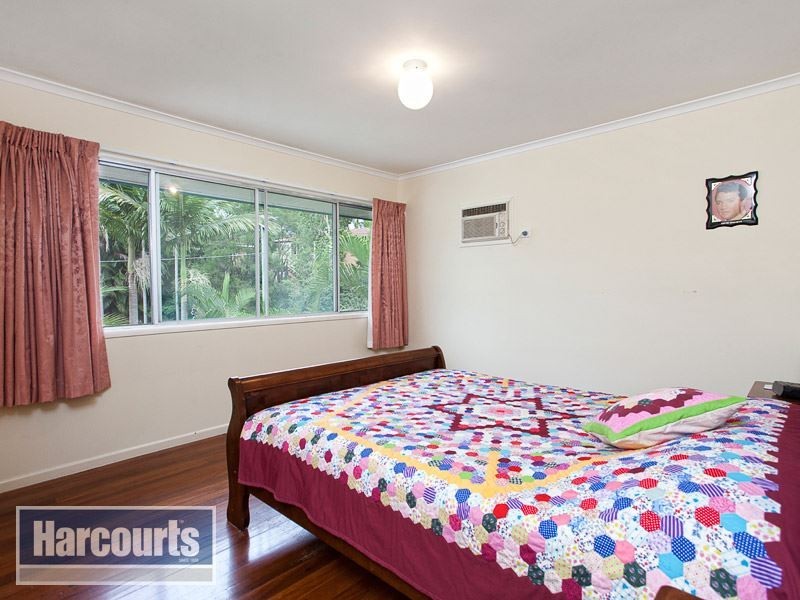 18 Ukamirra Court, Ferny Hills QLD 4055