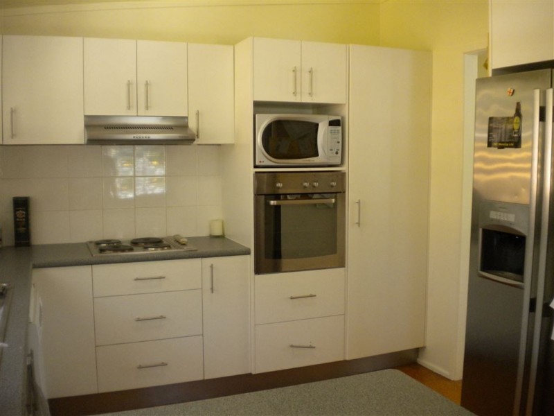 6 Tandara Street, The Gap QLD 4061