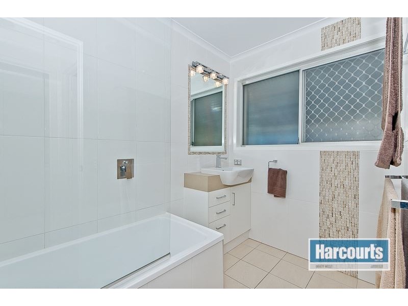 19 Arkin Street, The Gap QLD 4061