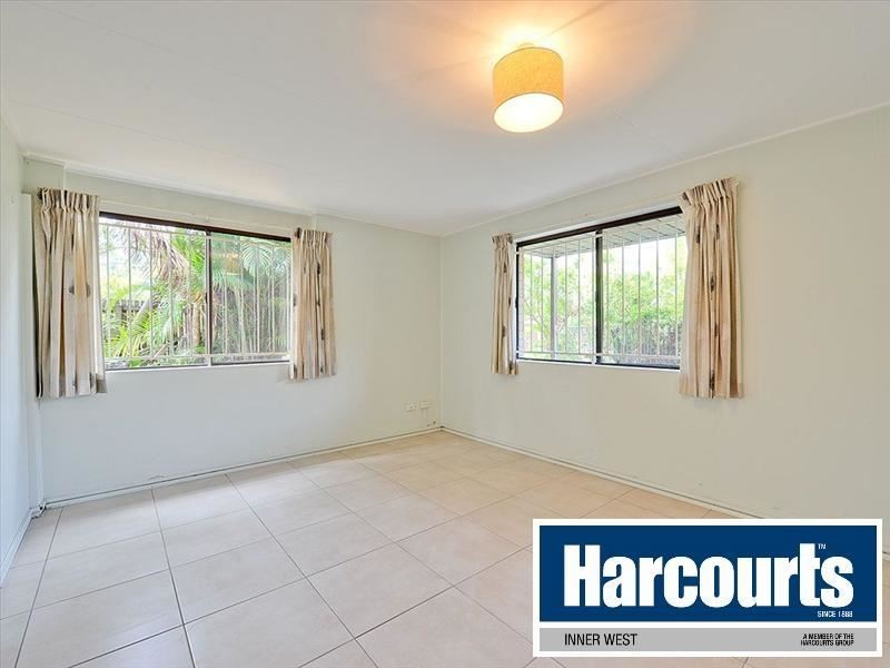 1 Bunratty Street, The Gap QLD 4061