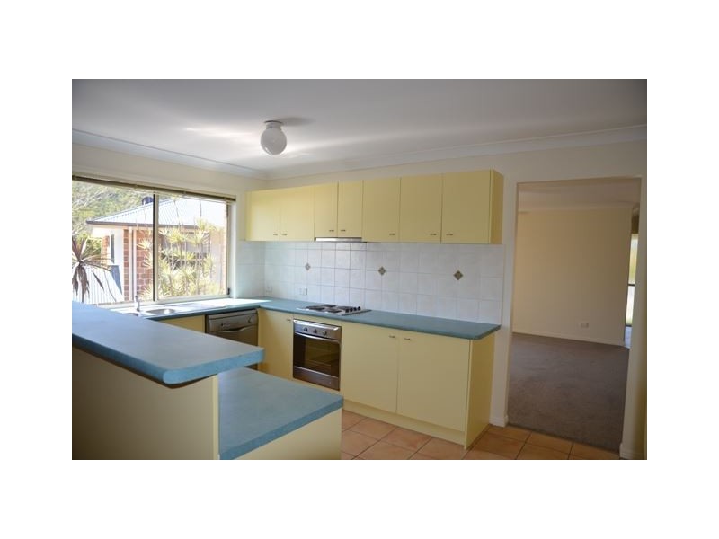 14 Pender Street, The Gap QLD 4061