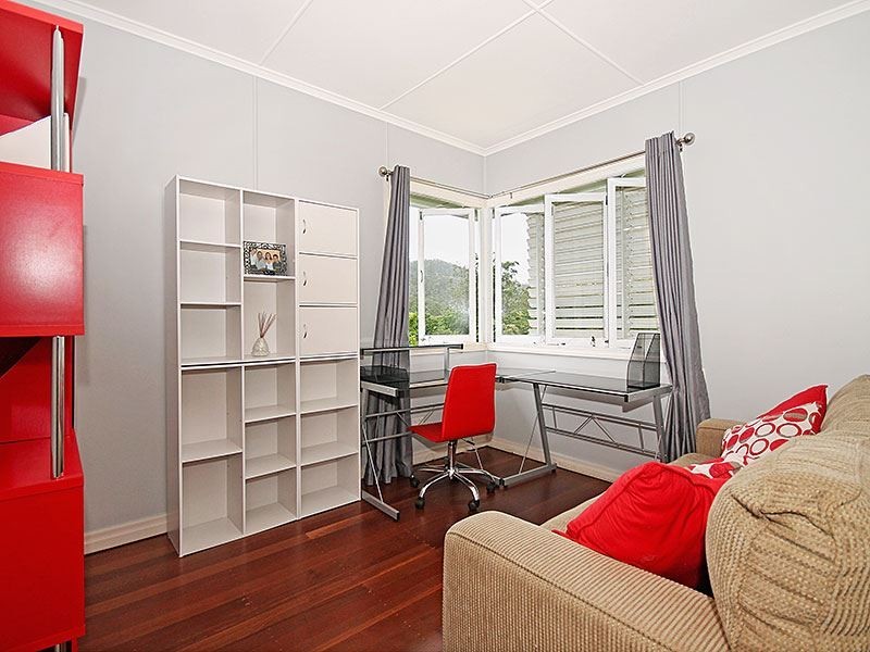 9 Ullin Street, The Gap QLD 4061