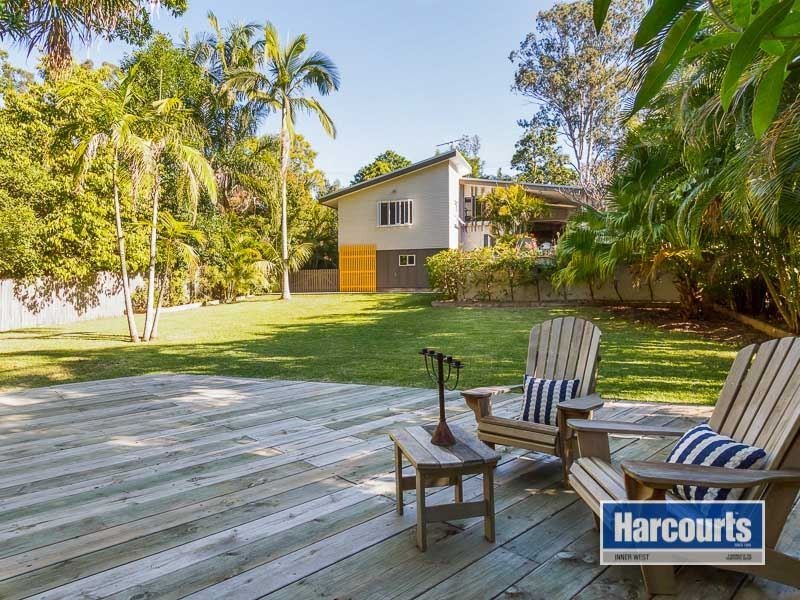 68 School Road, The Gap QLD 4061