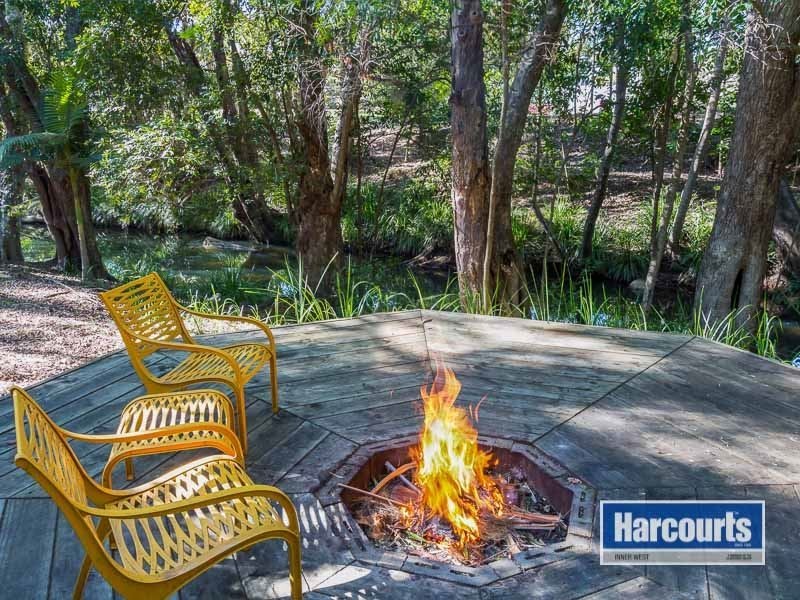 68 School Road, The Gap QLD 4061