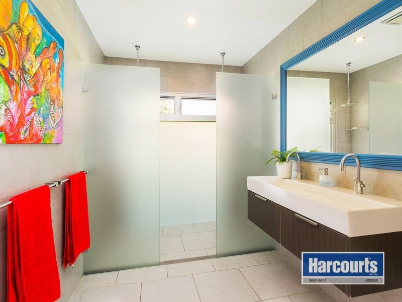 68 School Road, The Gap QLD 4061