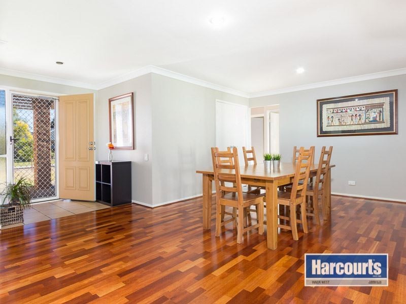 52 Kirralee Crescent, Upper Kedron QLD 4055
