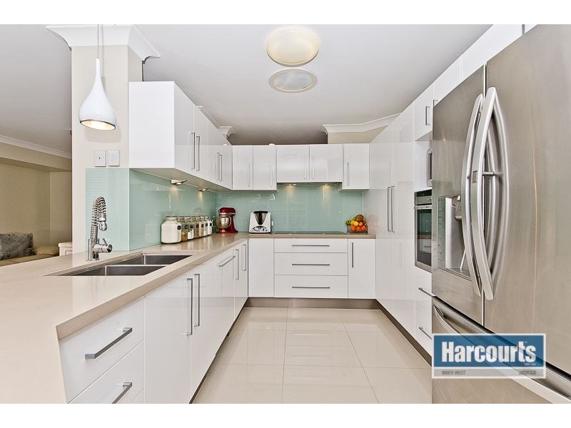 13 Redwood Place, The Gap QLD 4061