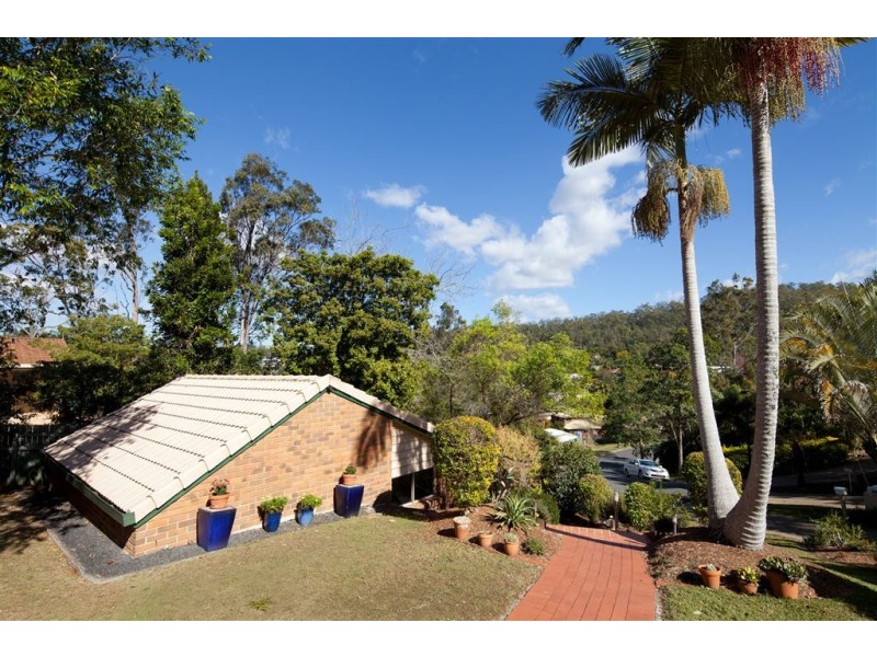 11 Saxonvale Place, The Gap QLD 4061