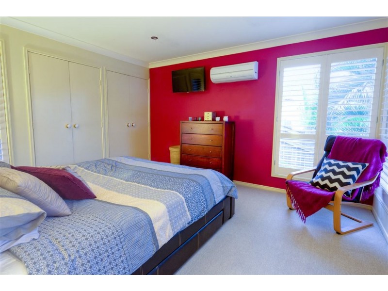 11 Saxonvale Place, The Gap QLD 4061