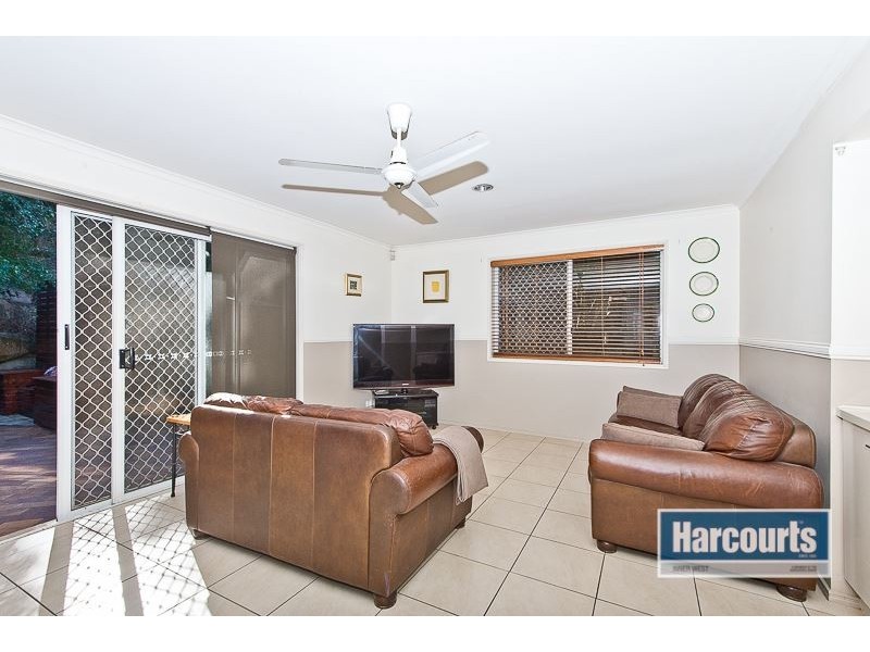 8 Gregsue Court, The Gap QLD 4061