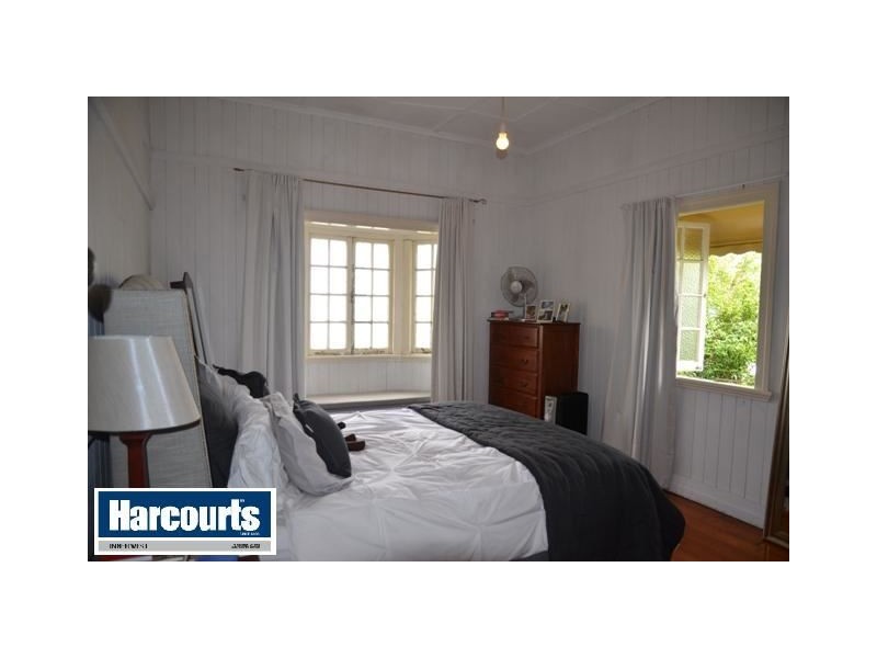 35 Celia Street, Ashgrove QLD 4060
