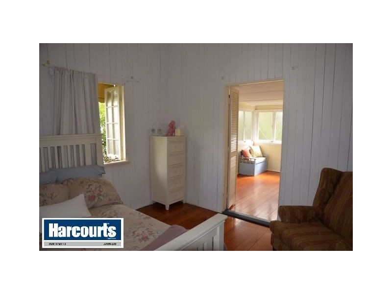 35 Celia Street, Ashgrove QLD 4060