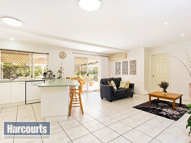 19 Maitland Street, Forest Lake QLD 4078