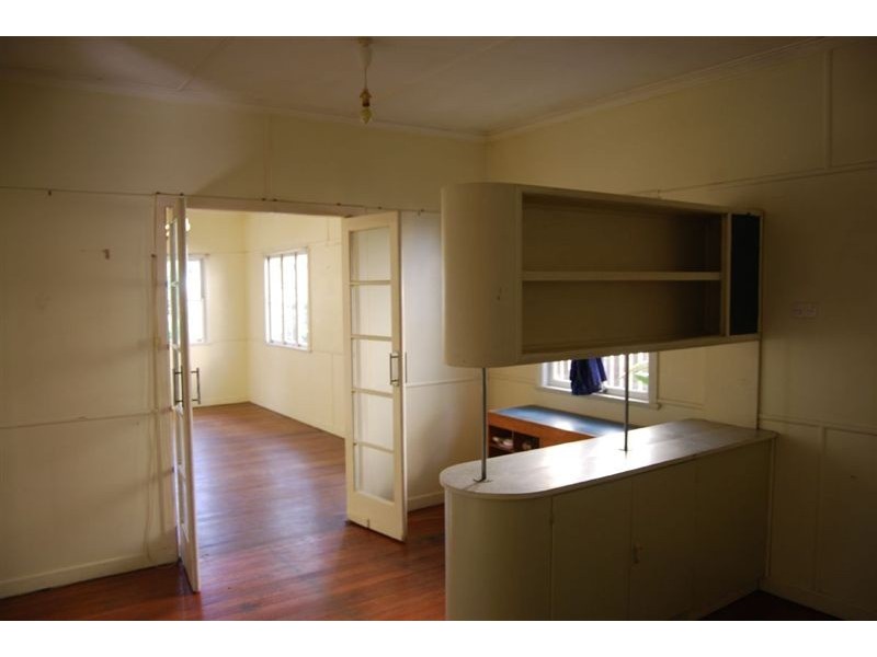 25 Ennever Street, Bardon QLD 4065