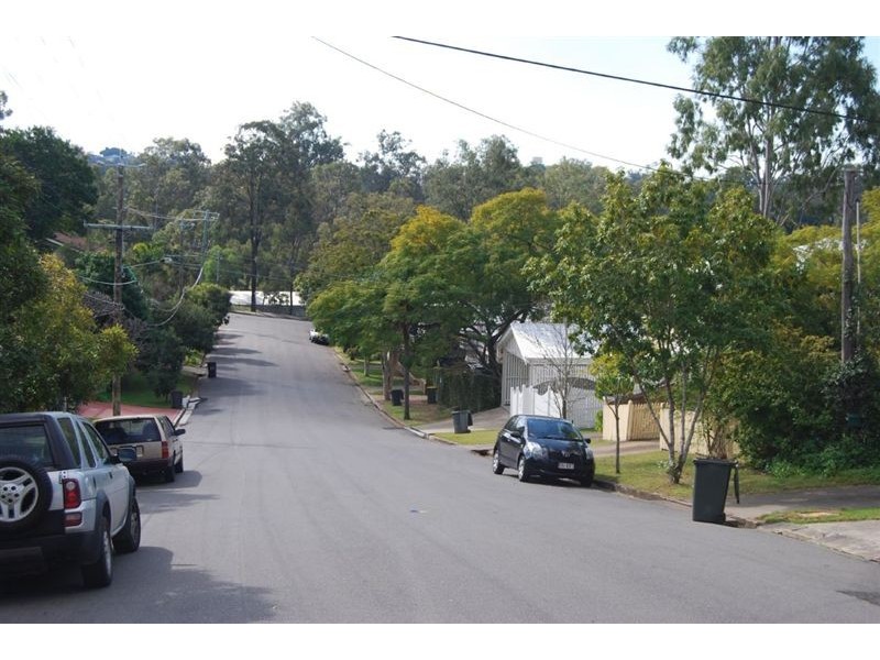 25 Ennever Street, Bardon QLD 4065