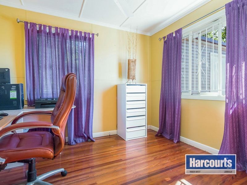 23 Gymea Street, The Gap QLD 4061