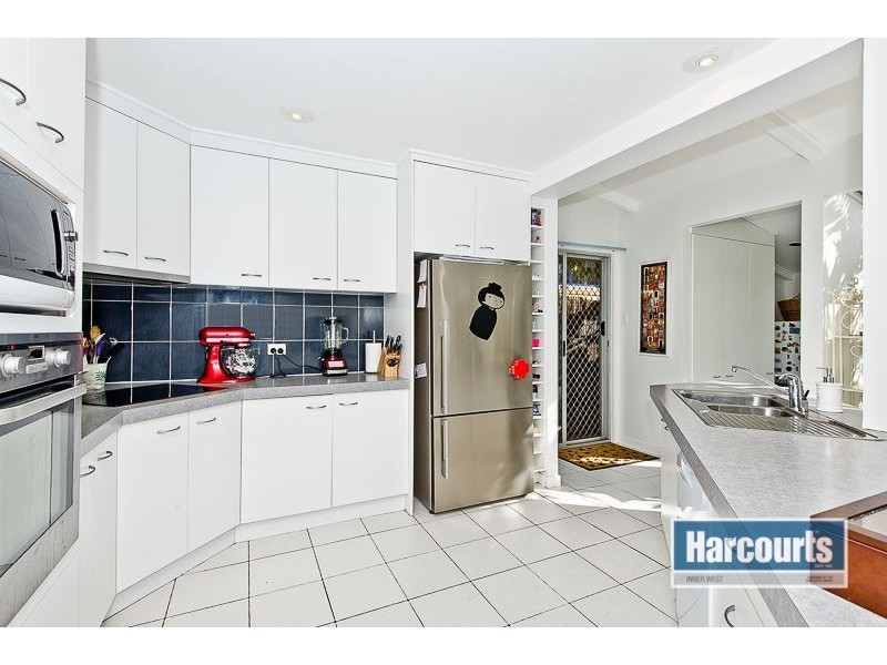 6 Madeira Street, The Gap QLD 4061