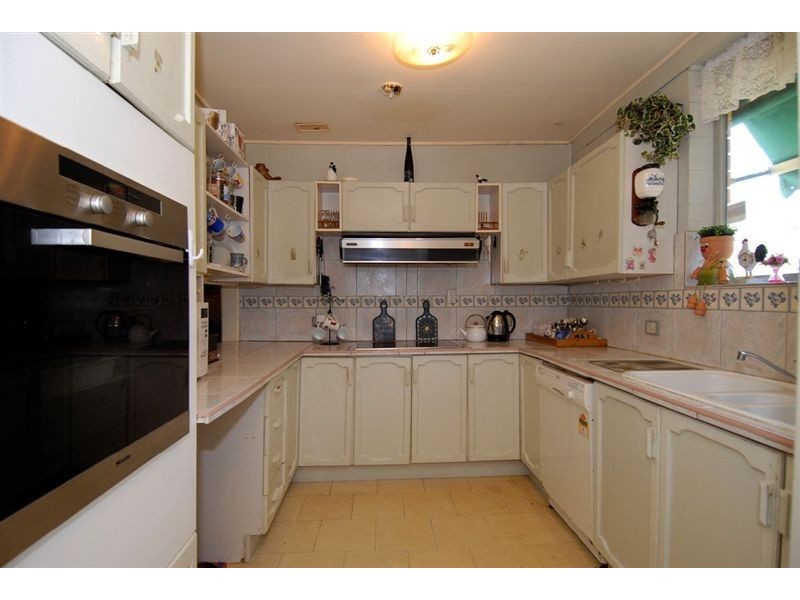 11 Cheppen Street, The Gap QLD 4061