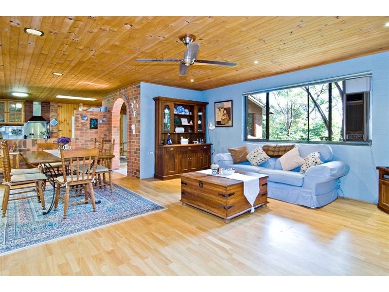 35 Eppalong Street, The Gap QLD 4061