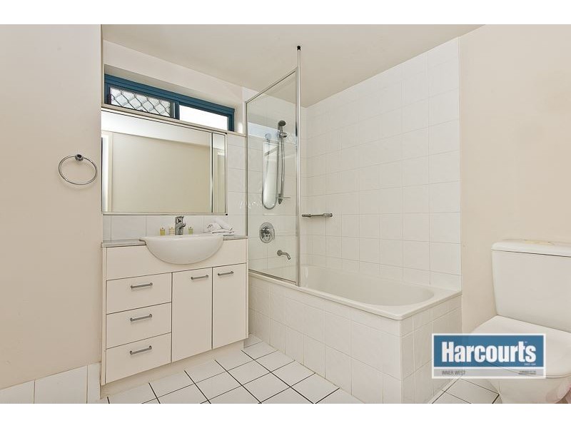 108/21 Patrick Lane, Toowong QLD 4066