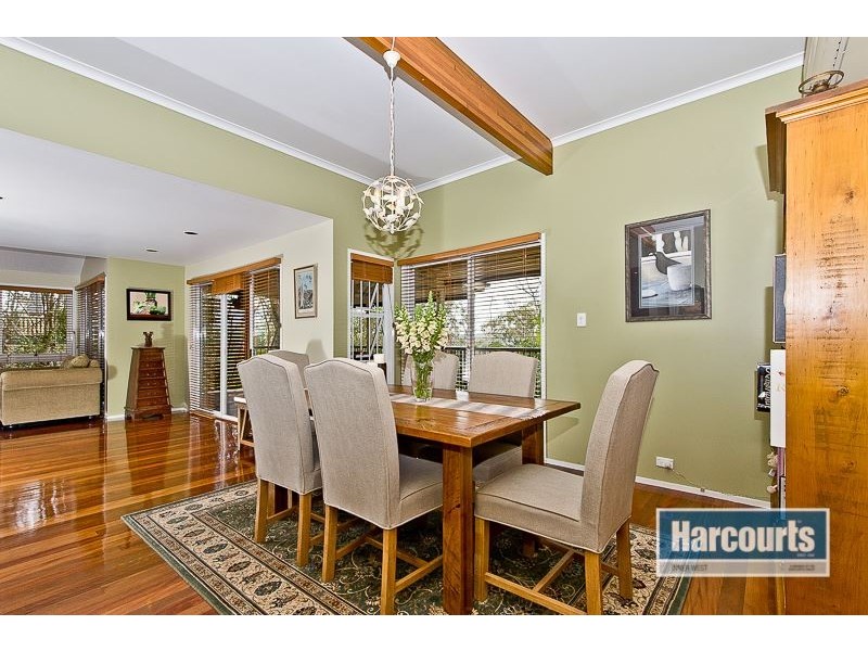 13 Wirlpana Avenue, Ferny Hills QLD 4055