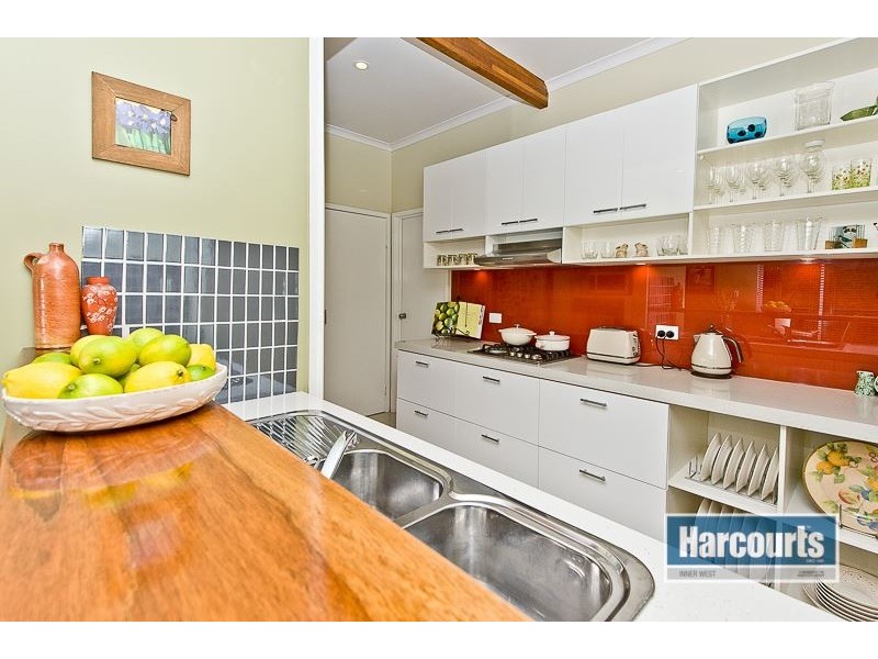 13 Wirlpana Avenue, Ferny Hills QLD 4055