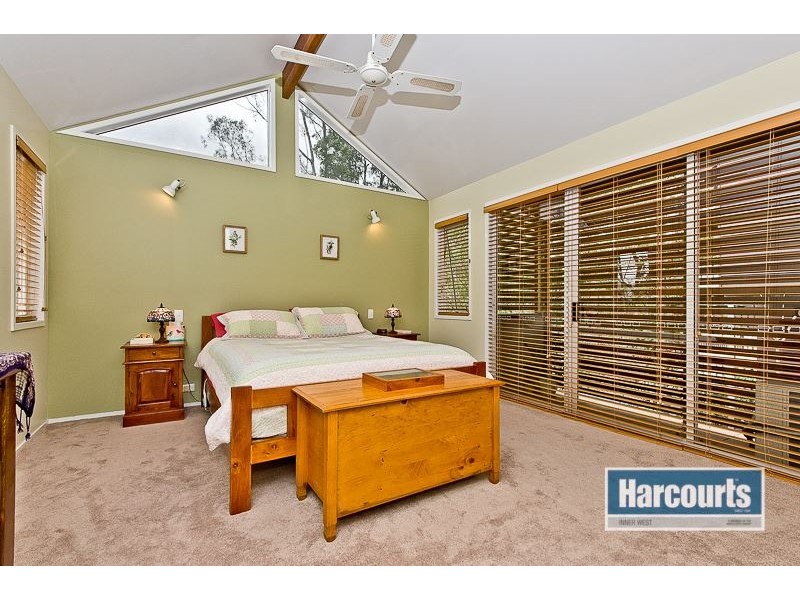 13 Wirlpana Avenue, Ferny Hills QLD 4055