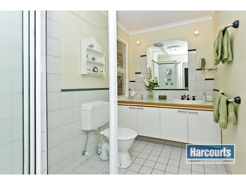 13 Wirlpana Avenue, Ferny Hills QLD 4055